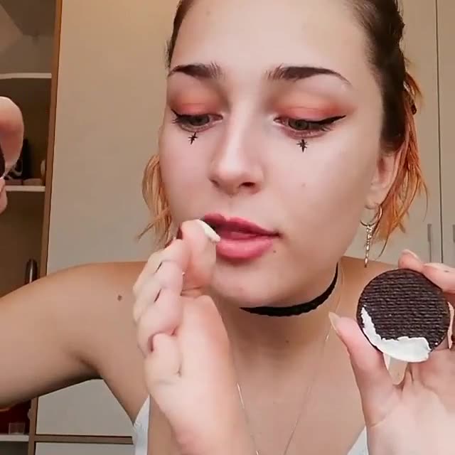 شمارو نمیدونم ولی من عاشق اینکارم تو لز 🙂🔥 + (فیلم)💦