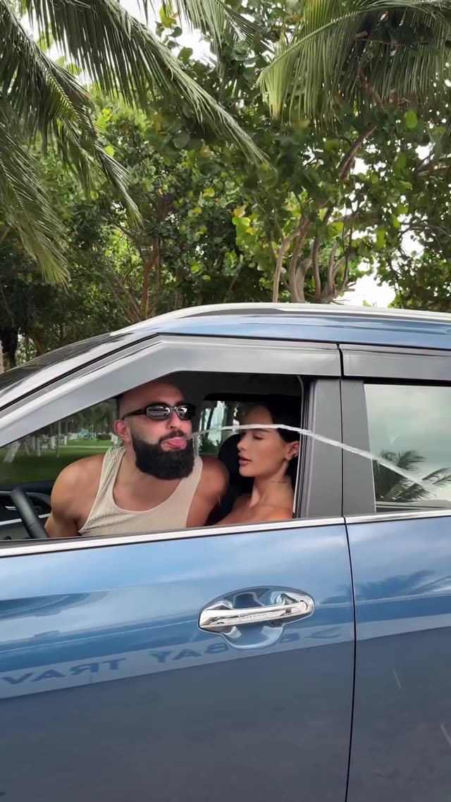 بخور عزیزم پروتئین داره 🤭😈💦💜