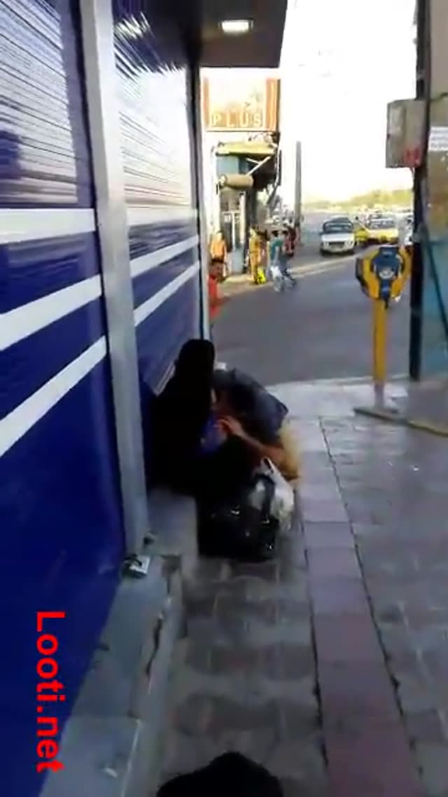 Iranian Public Sex Sucking Woman’s Tits