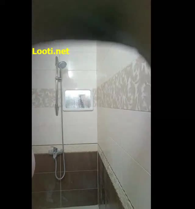 بدن نمایی دختر ایرانی تو حموم