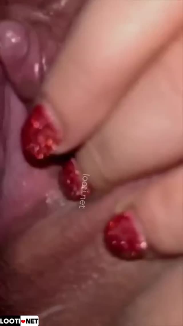 سکس ویژه کص دوس دخترشو خوب میخوره.mp4