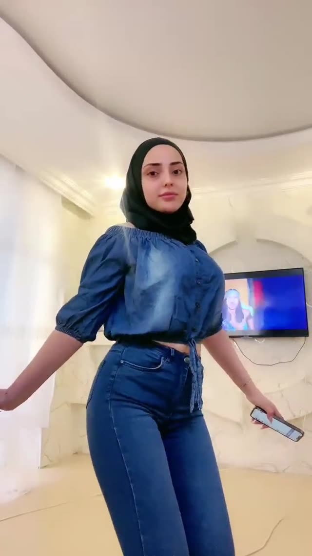 لایو رقص سکسی و نمایش ممه