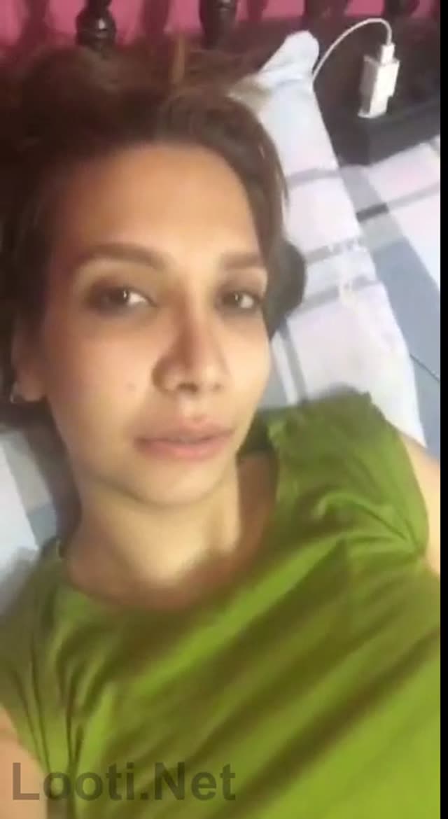 دختره از خودش فیلم گرفته