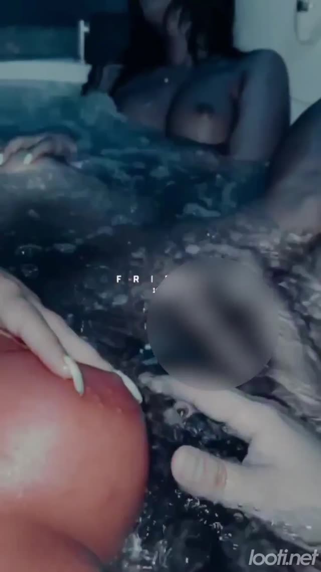 فیلم سکس جدید آتوسا (فورسام رشتی) برای دوس پسرش ساک میزنه