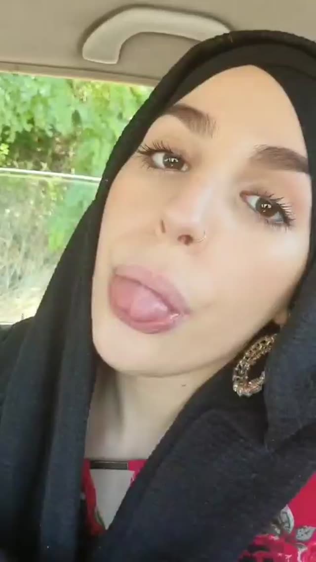 دلبری و سکس با محجبه حشری تو ماشین پارت اول