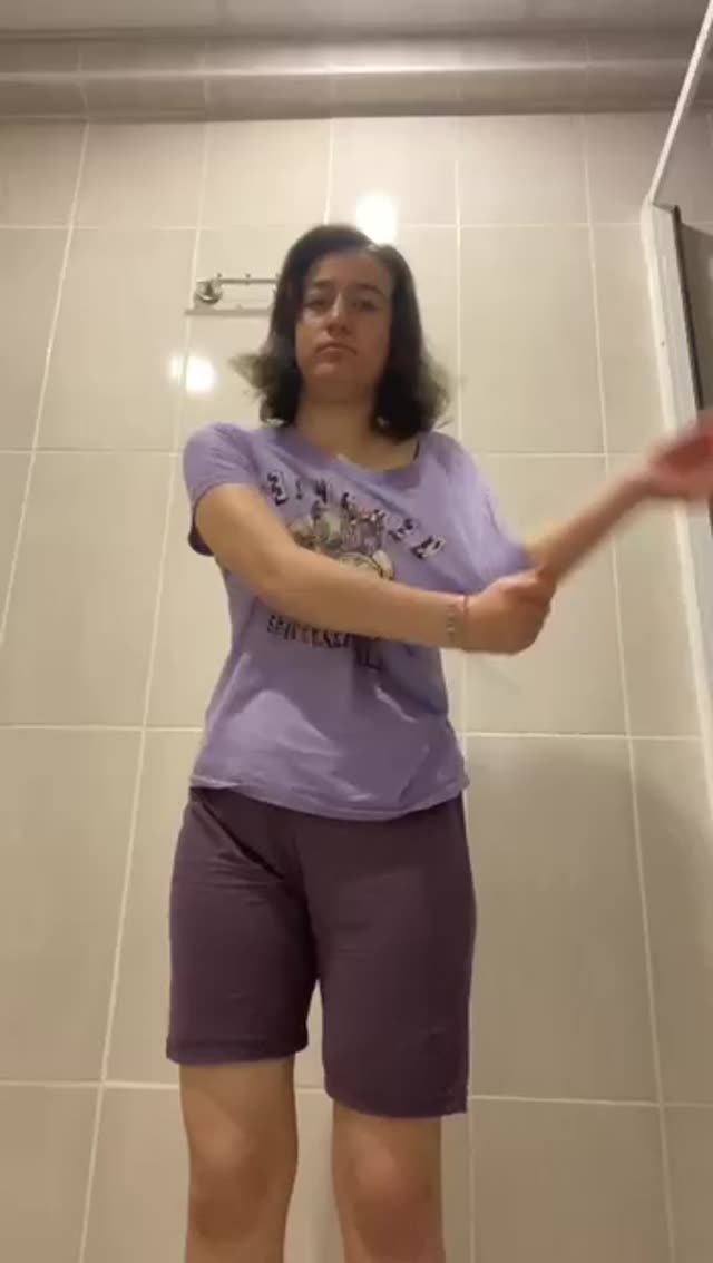 لخت شدن دختر سکسی ترک