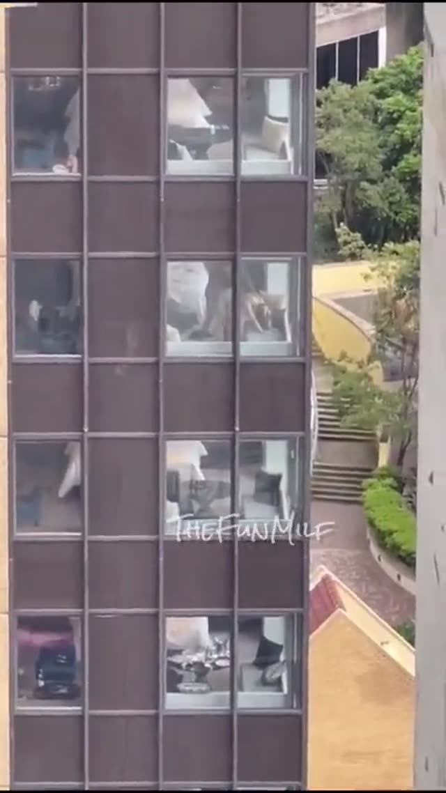 کـُ‌کا رستم_0079_پرده‌ها را بکشید