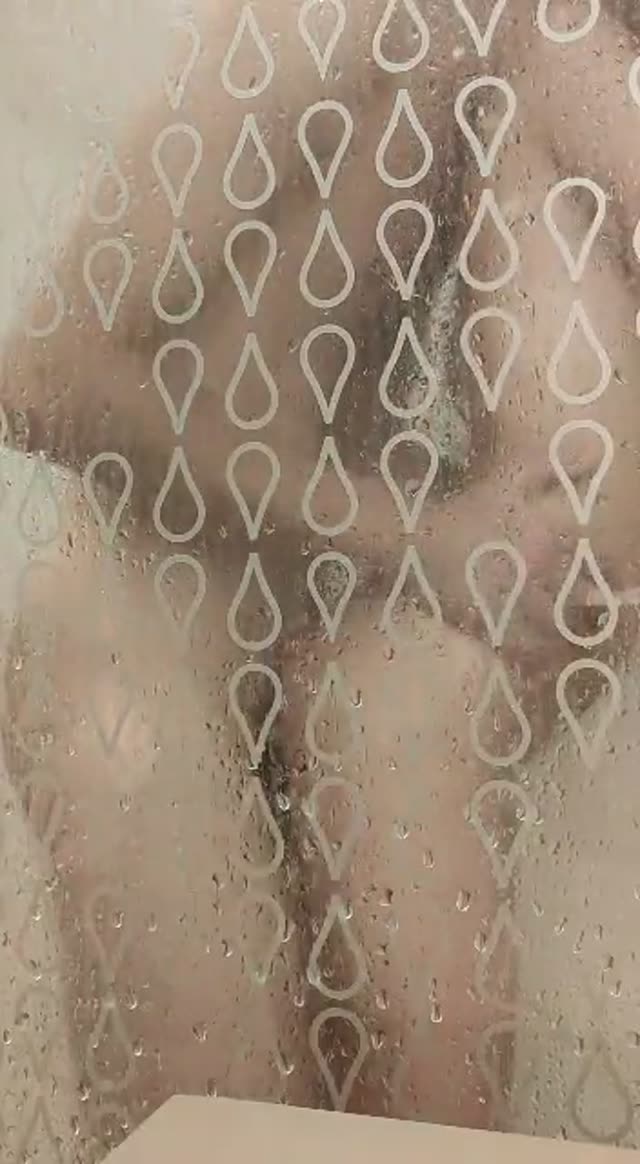 ریا نباشه تو حمومم حال میده💦🤗