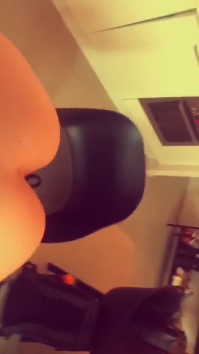 Buttplug out big dick in