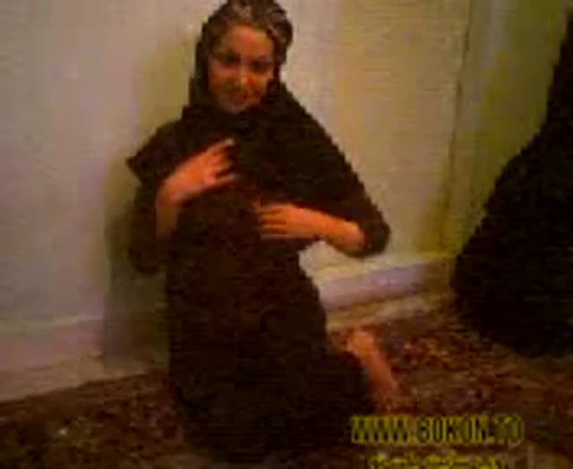 Hot Iranian Cute Teen under Veil Playing with her Body Showing Off Tits.mp4