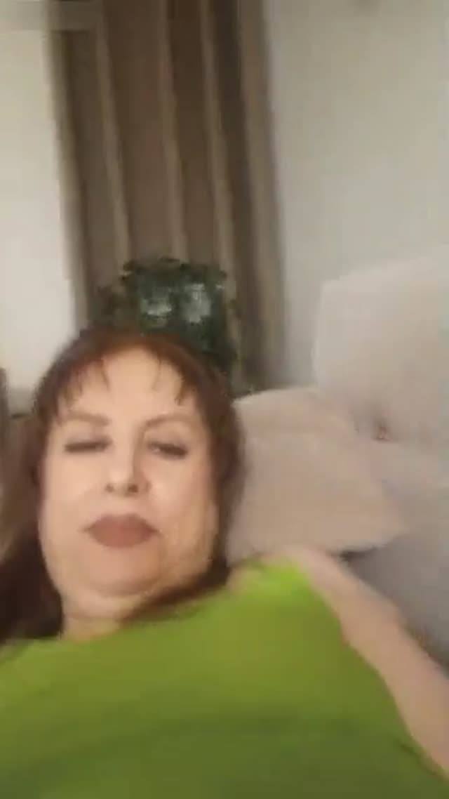خودارضایی میلف حشری و سکسی