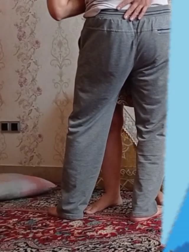 سکس زوج حشری ایرانی ایستاده و داگی