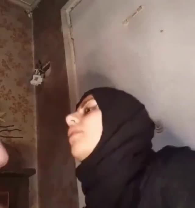 ساک زدن زن محجبه برای پارترنش