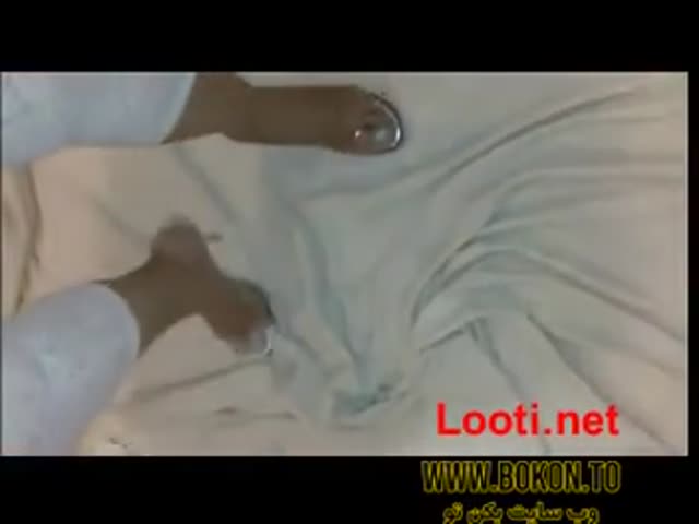 Afsaneh Hot Persian Chick Showing off her Ass.mp4