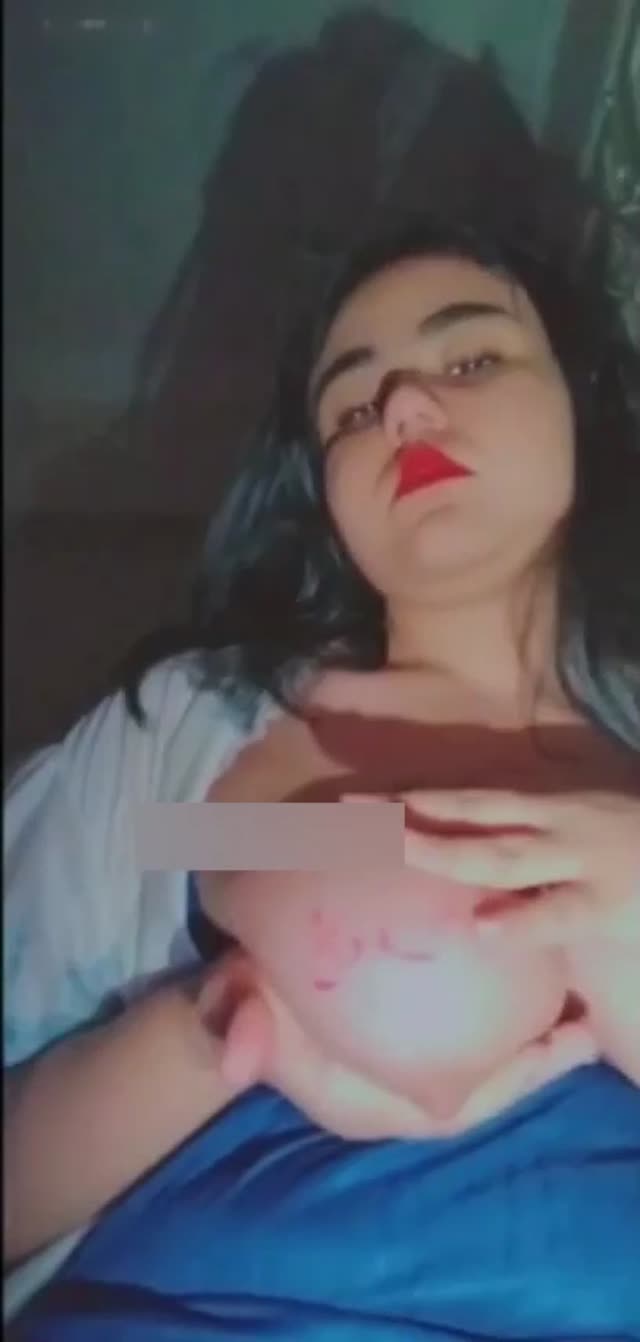 ممه نمایی دختر تینیجر داغ