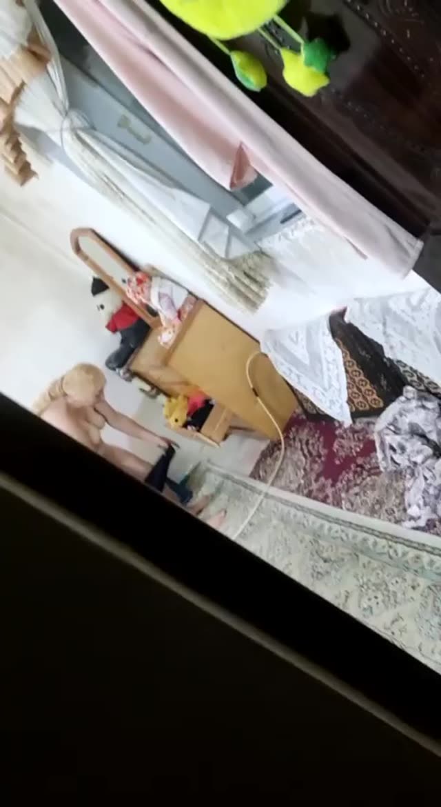 مخفی از لباس پوشیدن میلف وطنی