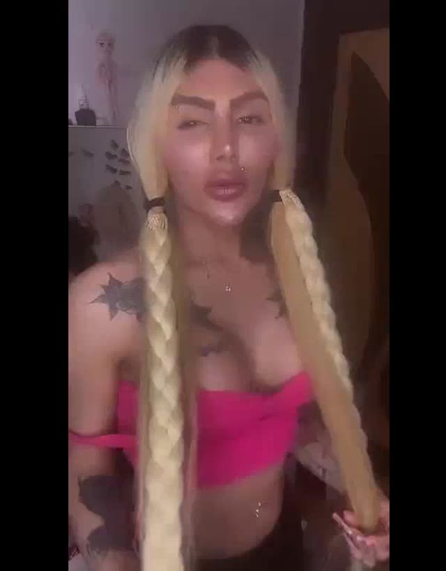 لایو سکسی دختر بلوند خوش هیکل