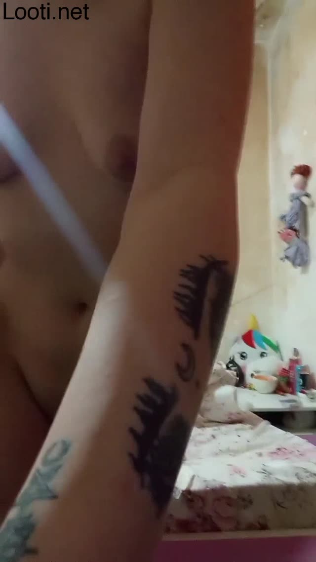 دنیا سوراخ کونشو باز میکنه این دفعه
