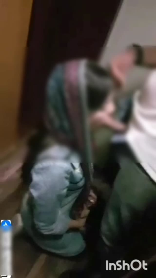 ساک زدن دختر وطنی در آسانسور