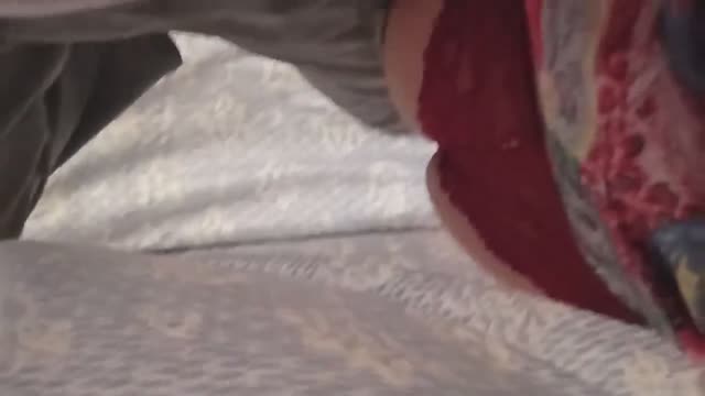 نمایش کون همسر زیر پتو