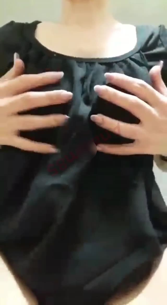 مالیدن ممه از دختر ایرانی