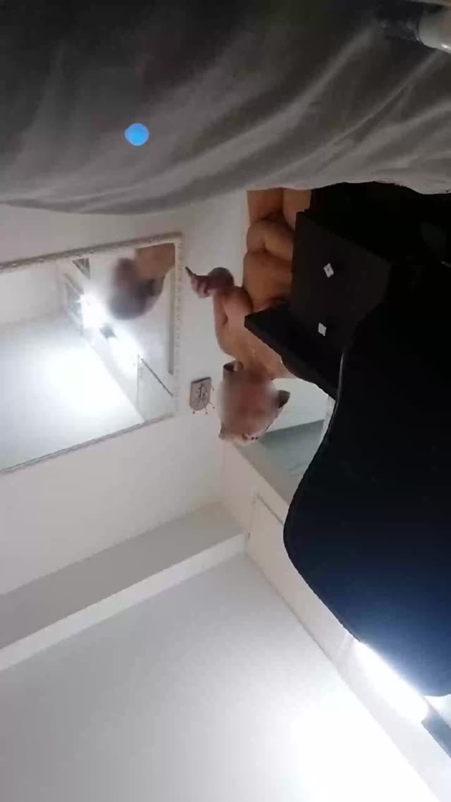 مخفی از لباس پوشیدن میلف وطنی