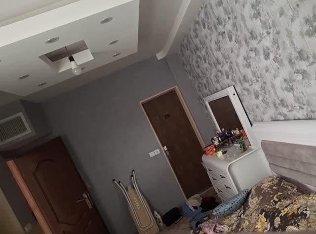 میلف سکسی بعد از حمام لباس میپوشه