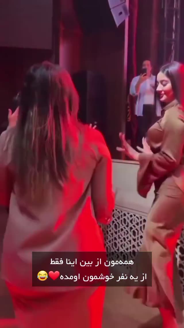 حالا به نظر شما کدوم سکسی تره؟؟💜💜