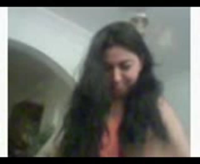 Iranian Milf Showing Off her Sexy Ass Booty