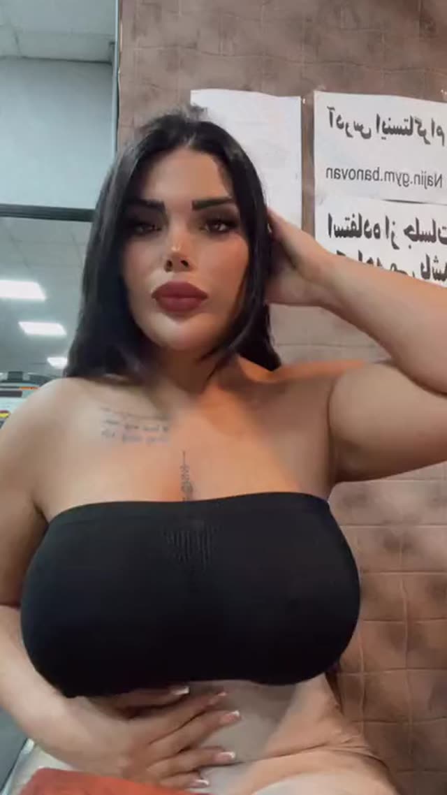 لایو سکسی دختر ورزشکار ایرلنی با ممه های 95