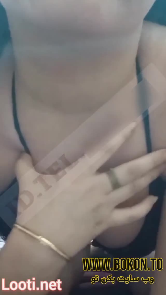 بدن نمایی دختر خوش اندام حشری کص صورتی و کون گندش نشون و کصش انگشت میکنه.mp4