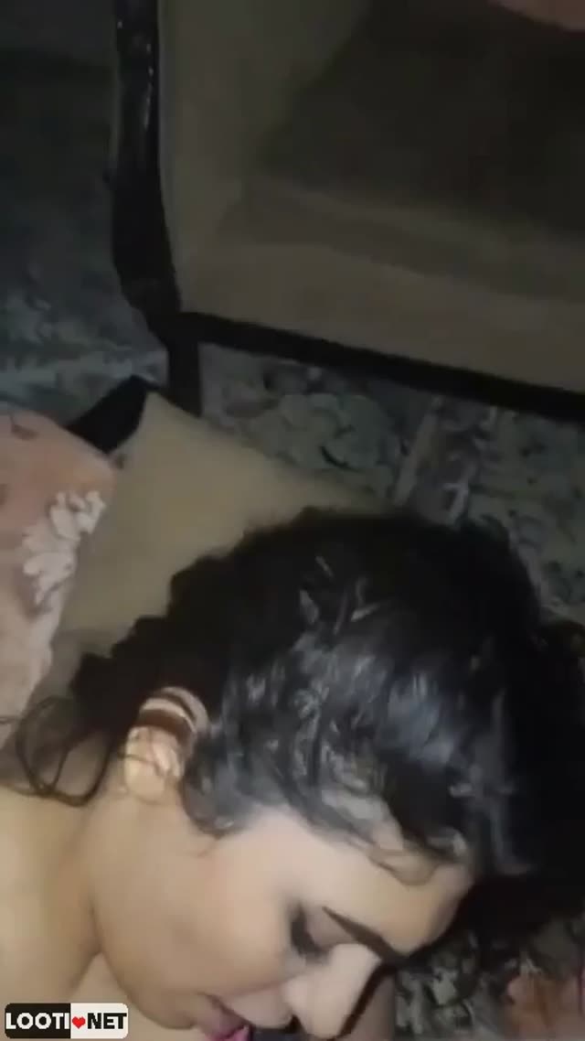 داف حشری وطنی کیر پارتنرش تا خایه میکنه تو دهنش بعدش بهش کص میده