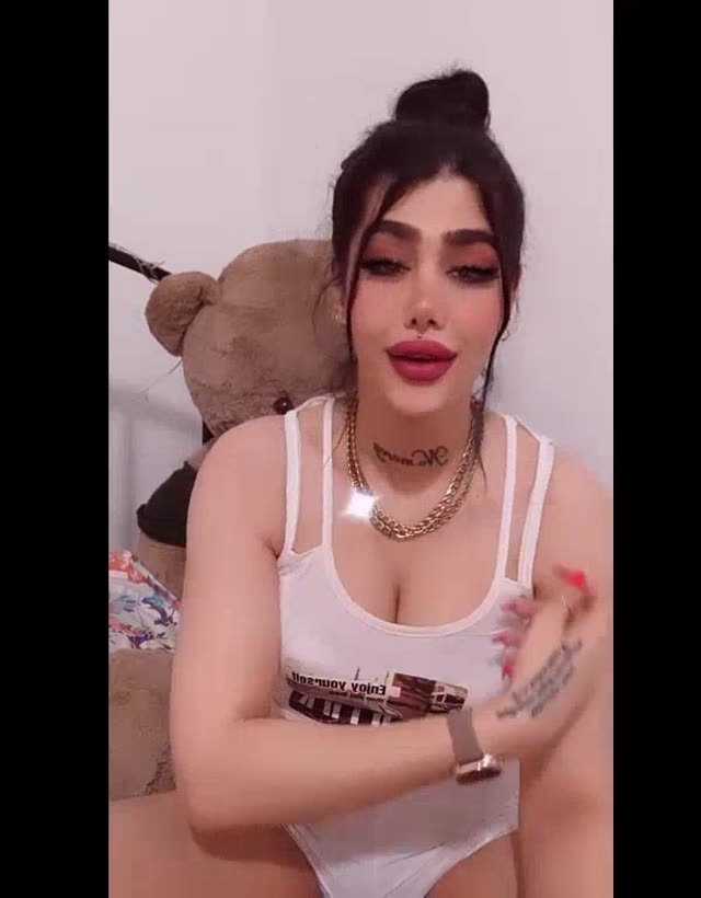 لایو سکسی داف ایرانی با شورت