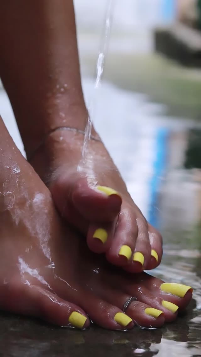 فوت فتیش هم نباشی بازم اینا واست جذابن 💦🤯👇🔥