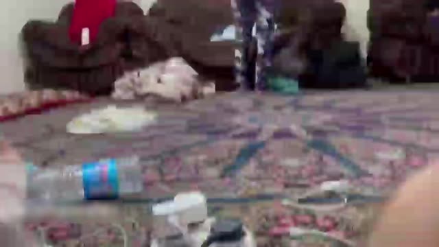 مخفی از لباس عوض کردن زن ایرانی