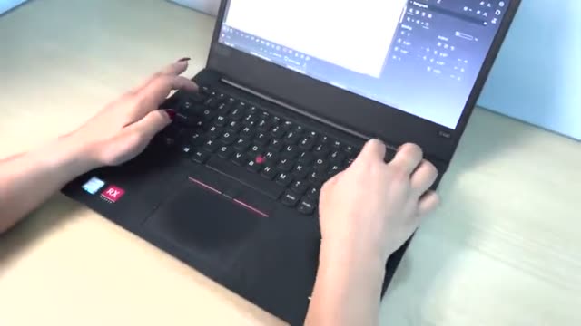 سکس با پارتنر حشری و ارضا شدن رو ممه ها