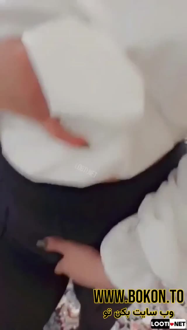 فیلم سکس با دوس دختر کون گندس براش اول بدن نمایی میکنه ساپورت پوشیده بعد ساک میزنه.mp4