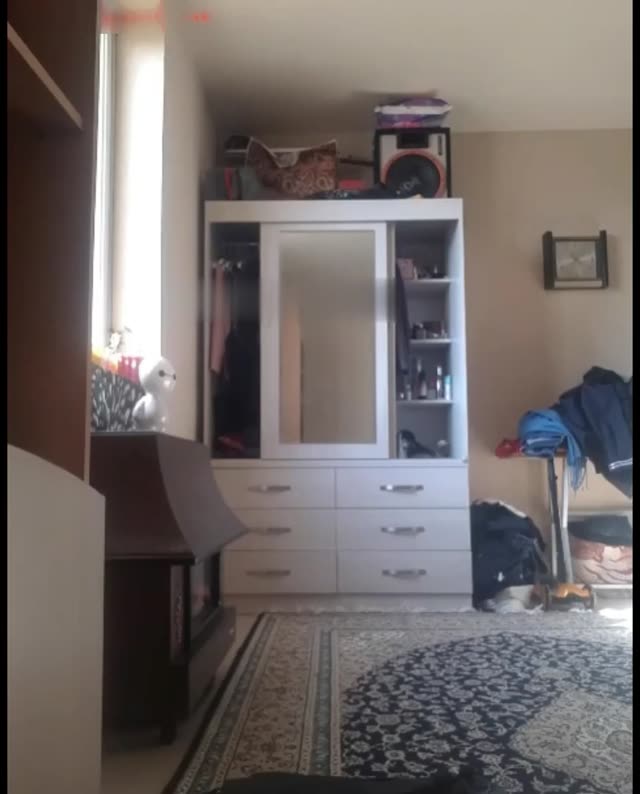 دلبری و نمایش ممه و کون از دختر سکسی