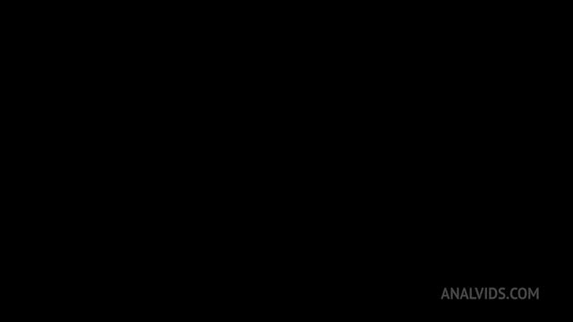 عروس کردن شیمیل و دخول سه کیر توی کونش😳 😳 😂 + فیلم