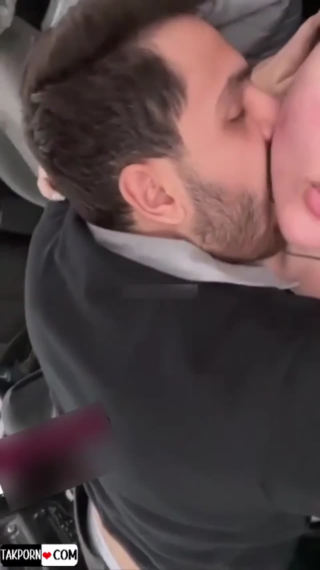 عشق بازی دختر سکسی با پارتنرش تو ماشین