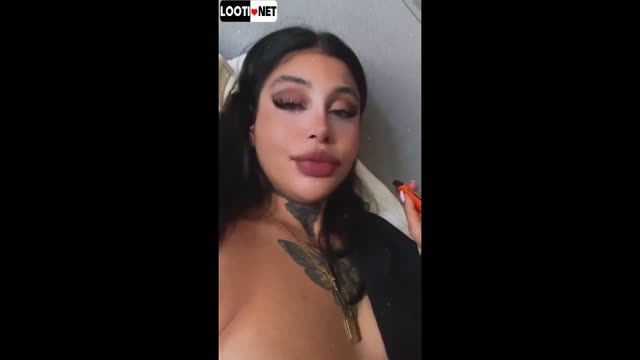 لایو بدن نمایی دختر ایرانی ممه هاش دیده میشه