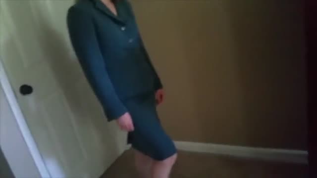 Milf in business suit wants to fuck