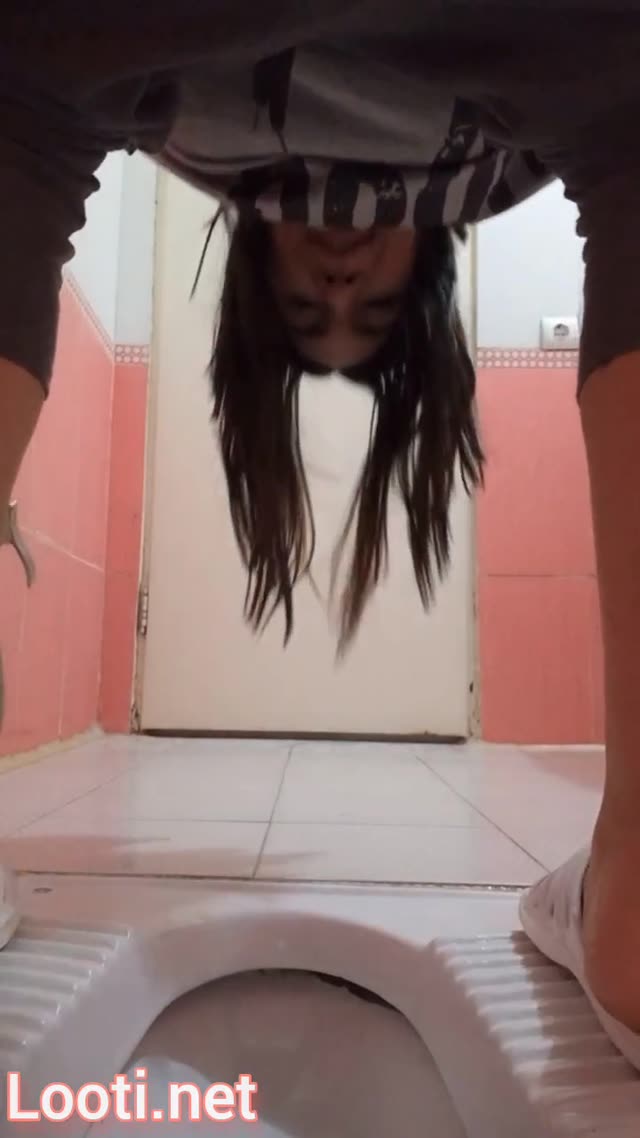فیلم شاشیدن میلف کون گشاد کص تپل🤤🤤