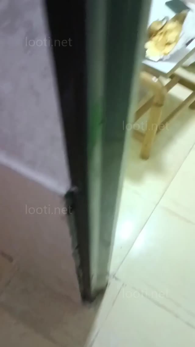 یه زن حشری تور کردن 3 نفره افتادن به جونش