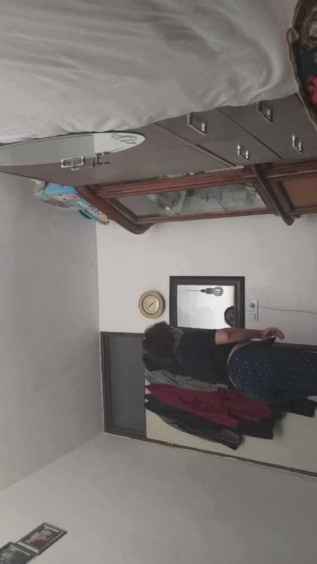 مخفی از تعویض لباس خانم ایرانی