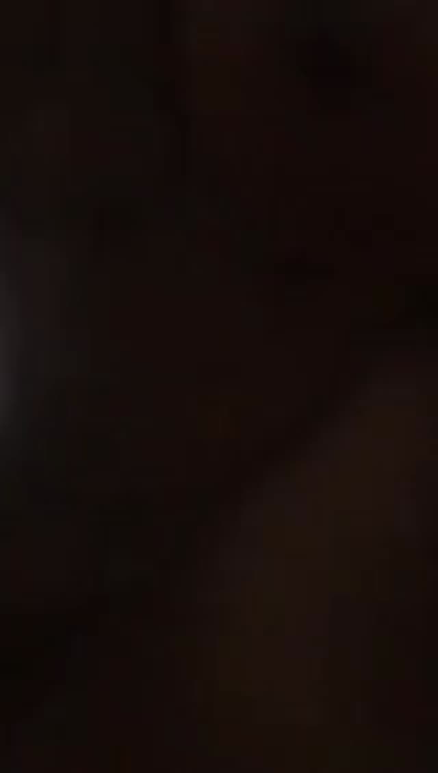سکس زوج وطنی روی تخت و تو استخر