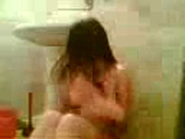 ‌Blowjob & Sucking Dick in Bathroom by a hot Iranian Chick
