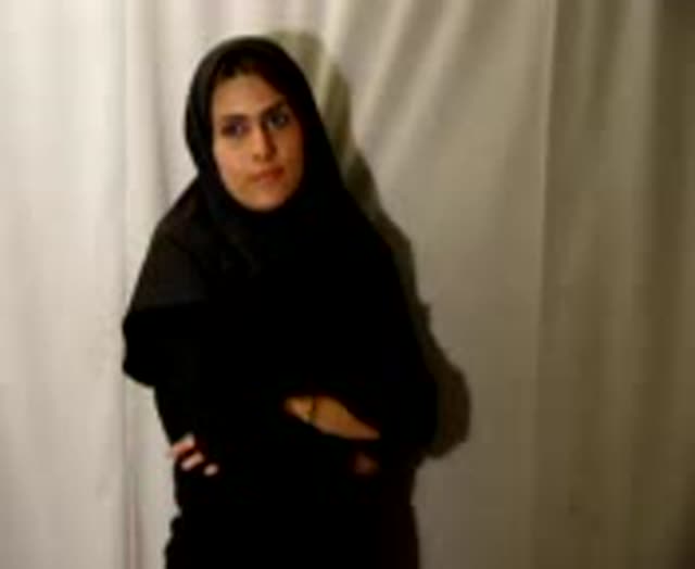 Muslim Iranian Girl Shows off her Body and Sexy Boobs