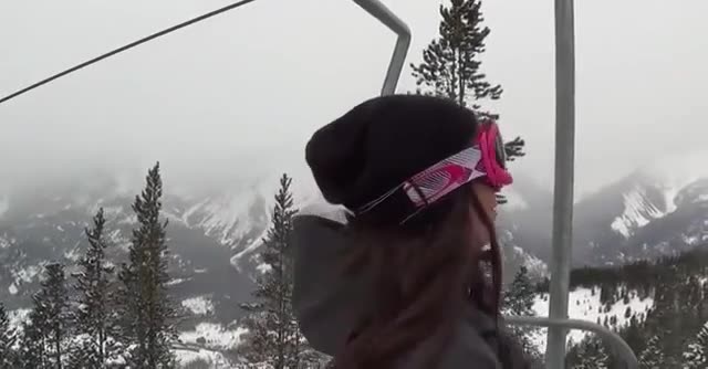 Blowjob and swallow while snowboarding