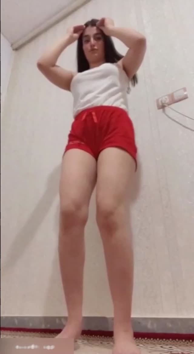 رقص و لخت شدن دختر سکسی